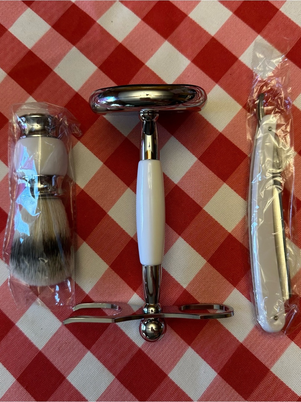 Union Razors Three Piece Straight Razor Shave Kit White - Picture 3 of 3